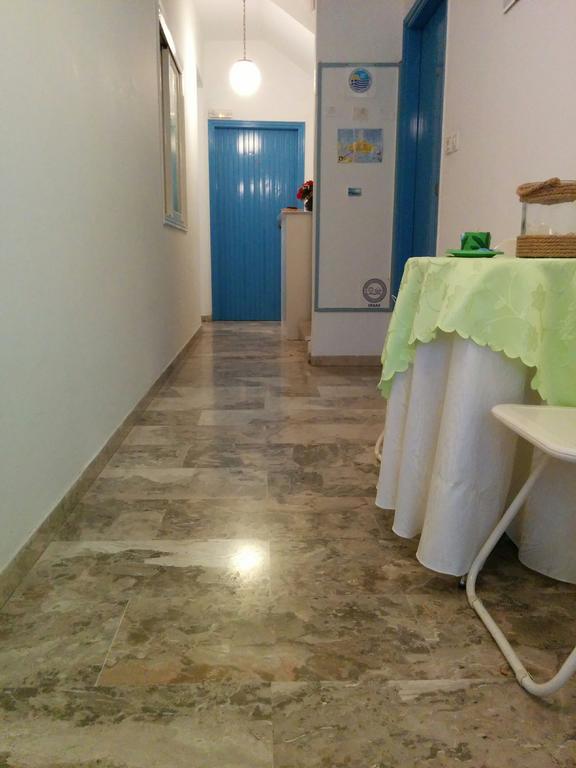 Panos Studios Poros Town Esterno foto