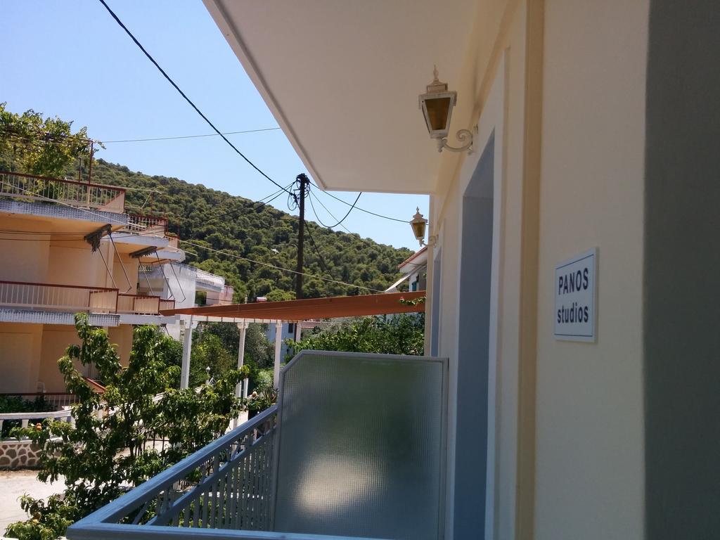 Panos Studios Poros Town Esterno foto